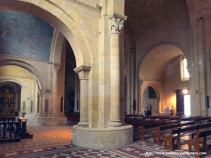 NAVE SUR Y CENTRAL DESDE LOS PIES DEL TEMPLO